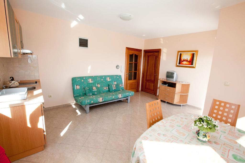 Apartments Petani Kožino Habitación foto